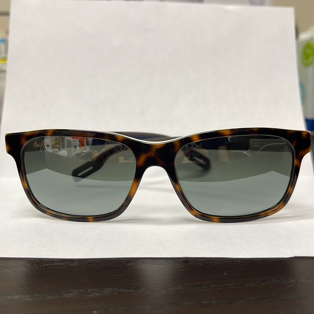 Authentic MauiJim used suns (unisex) Great condition 55-17-140 Made in Italy